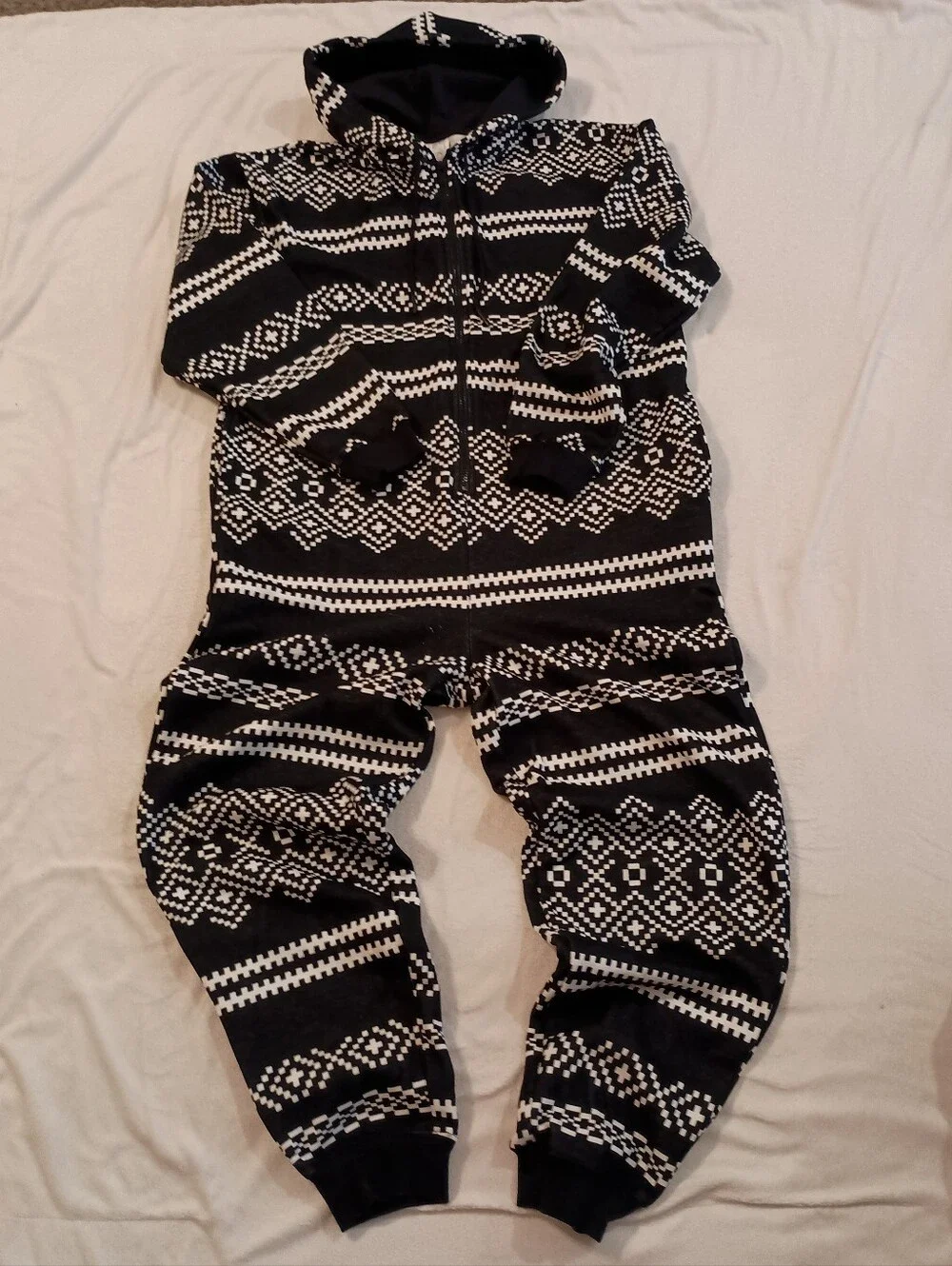 NWOT Fabletics Cozy Fleece Hooded Onesie – Black Nordic Fairisle Size XL